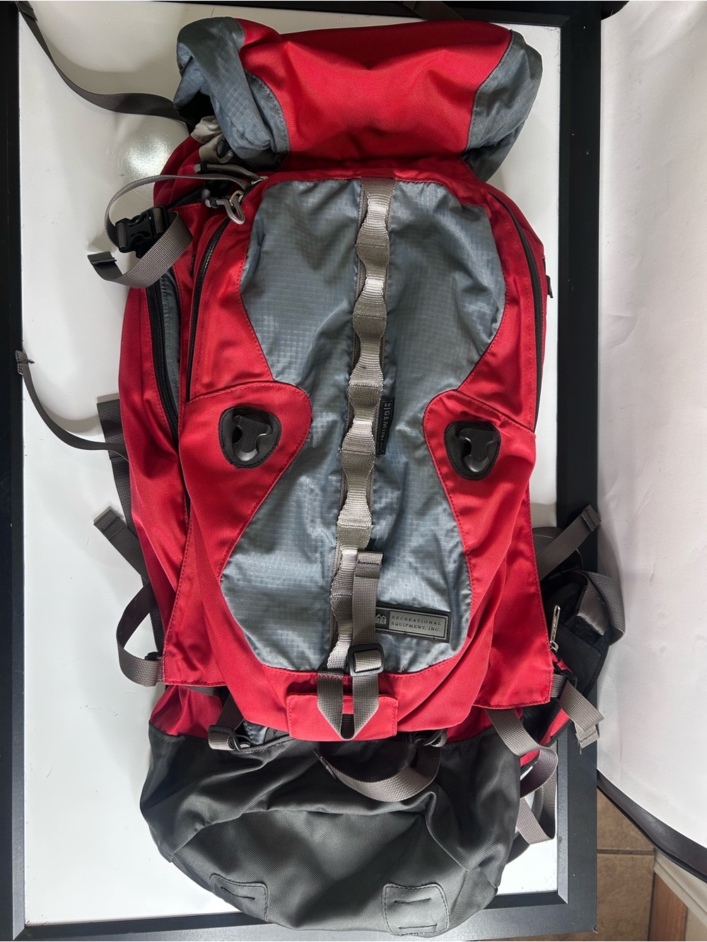REI Co Op backpack Gemini 50l Size L 3300 Ci Travel Hydration Red Nice!
